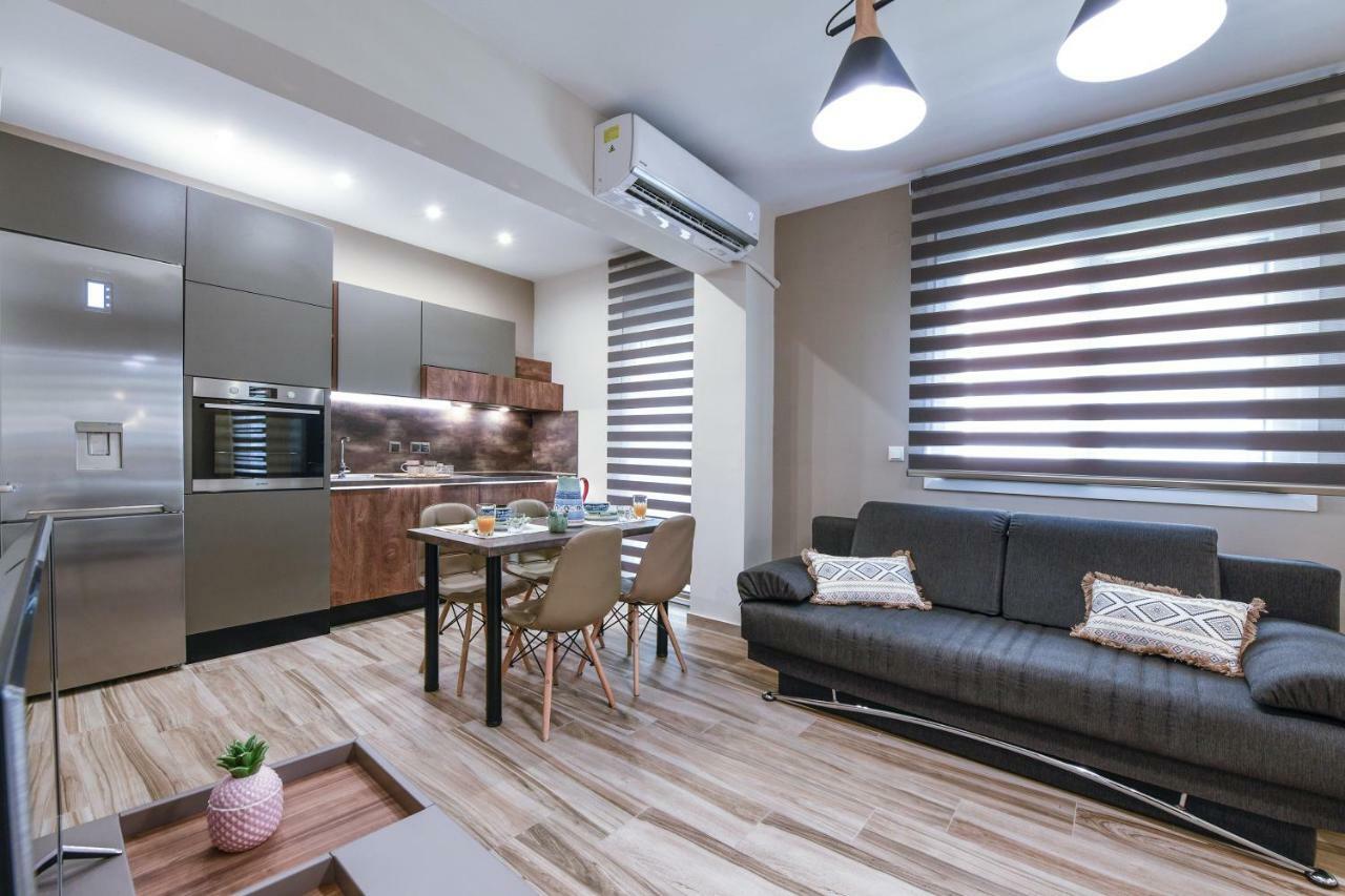 Adell Luxury Apartments Kavála Exterior photo