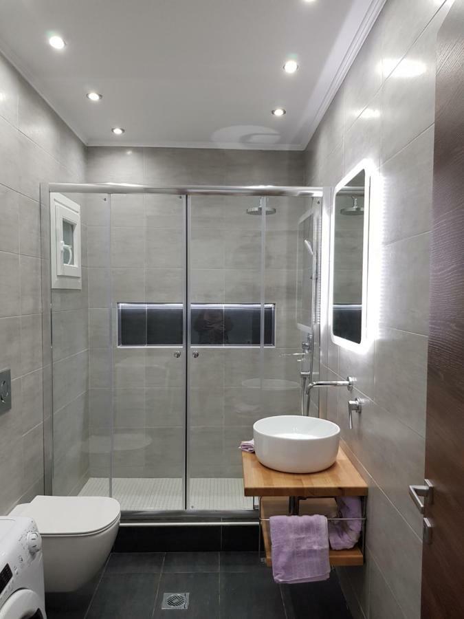 Adell Luxury Apartments Kavála Exterior photo